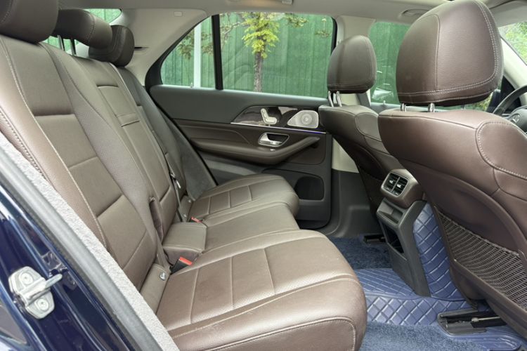 Used Mercedes-Benz GLE 2020 Restyled GLE 350 4MATIC Fashion Edition Interior 12