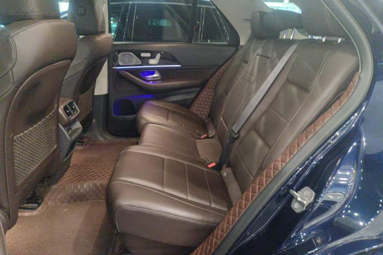 Used Mercedes-Benz GLE 2020 GLE 350 4MATIC Fashion Model Interior 4