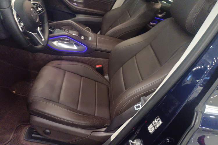 Used Mercedes-Benz GLE 2020 GLE 350 4MATIC Fashion Model Left Front Seat