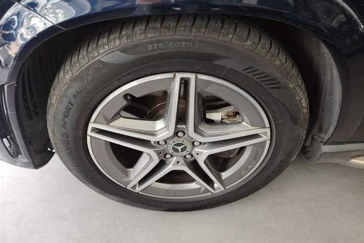 Used Mercedes-Benz GLE 2020 GLE 450 4MATIC Stylish Model Left Front Wheel Hub
