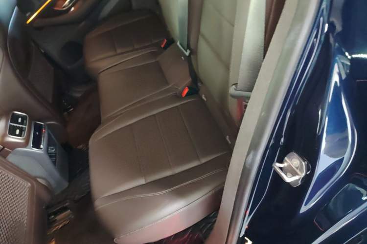 Used Mercedes-Benz GLE 2020 GLE 450 4MATIC Stylish Model Left Rear Seat