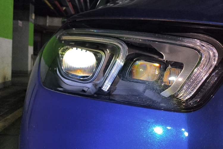 Used Mercedes-Benz GLE 2020 GLE 350 4MATIC Luxury Model Right Front Headlight