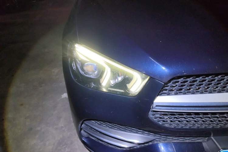 Used Mercedes-Benz GLE 2020 Restyled GLE 450 4MATIC Luxury Edition Right Front Headlight