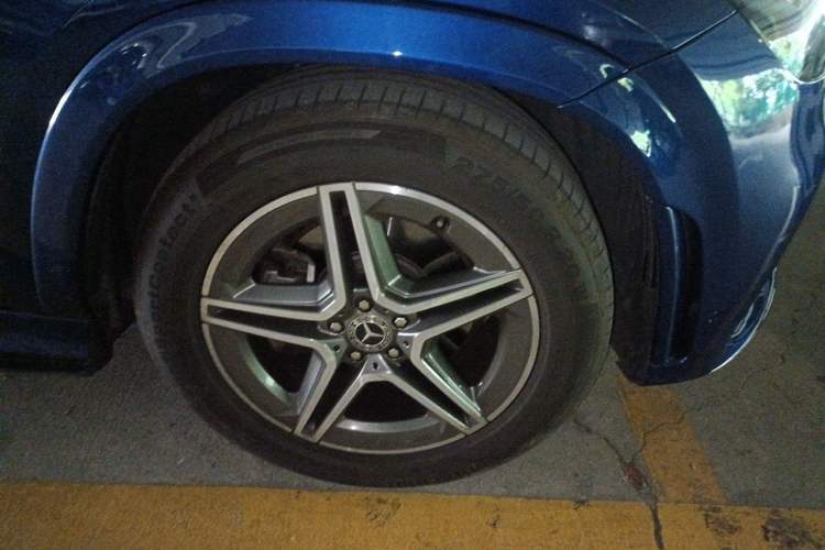 Used Mercedes-Benz GLE 2020 GLE 350 4MATIC Fashion Model Right Front Wheel Hub