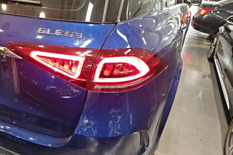 Used Mercedes-Benz GLE 2020 GLE 350 4MATIC Fashion Model Right Rear Taillight