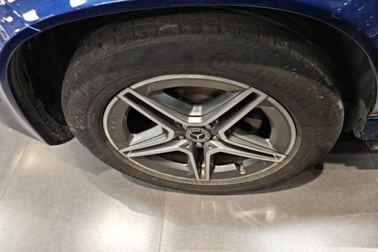Used Mercedes-Benz GLE 2020 GLE 350 4MATIC Fashion Model Right Rear Wheel Hub