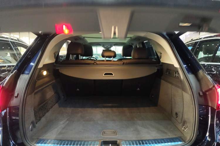 Used Mercedes-Benz GLE 2020 GLE 450 4MATIC Stylish Model Trunk
