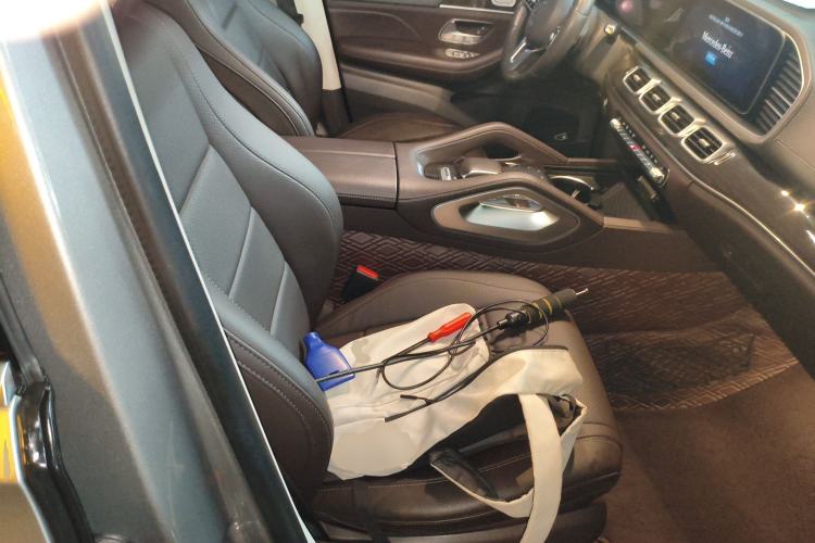 Used Mercedes-Benz GLE 2020 Restyled GLE 350 4MATIC Fashion Edition Special Version Right Front Seat