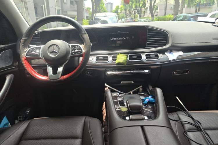 Used Mercedes-Benz GLE 2020 GLE 350 4MATIC Fashion Model Center Console