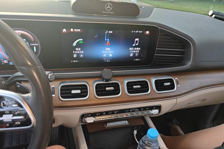 Used Mercedes-Benz GLE 2020 GLE 350 4MATIC Luxury Model Audio And AC Panel