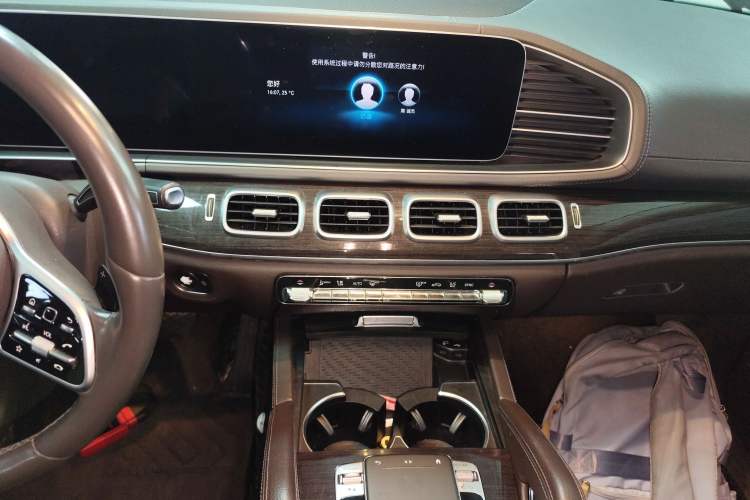 Used Mercedes-Benz GLE 2020 GLE 350 4MATIC Fashion Model Audio And AC Panel