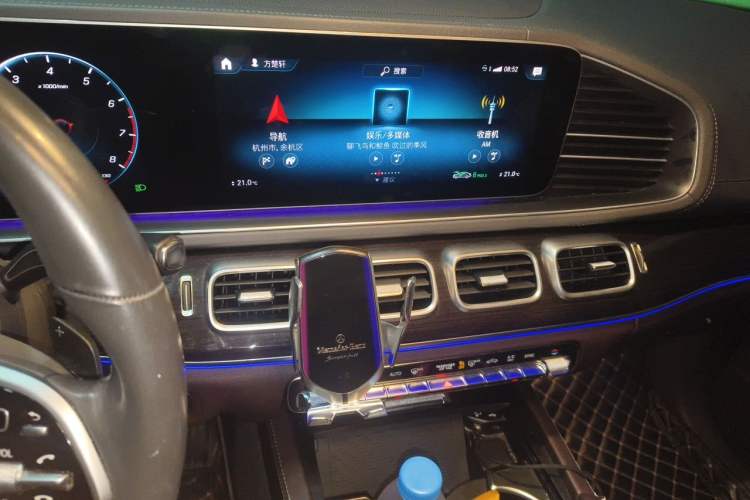 Used Mercedes-Benz GLE 2020 Restyled GLE 350 4MATIC Fashion Edition Audio And AC Panel