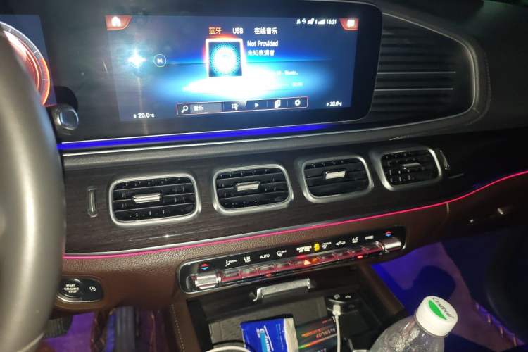 Used Mercedes-Benz GLE 2020 Restyled GLE 350 4MATIC Fashion Edition Special Version Audio And AC Panel