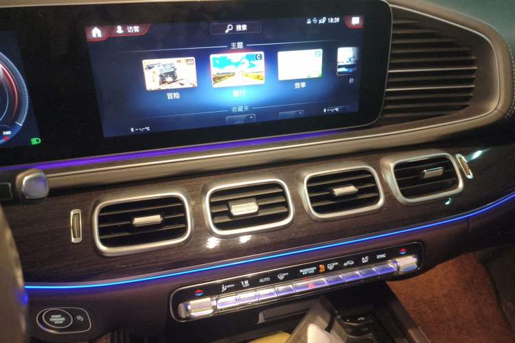 Used Mercedes-Benz GLE 2020 GLE 350 4MATIC Fashion Model Audio And AC Panel