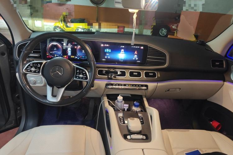 Used Mercedes-Benz GLE 2020 GLE 450 4MATIC Stylish Model Center Console