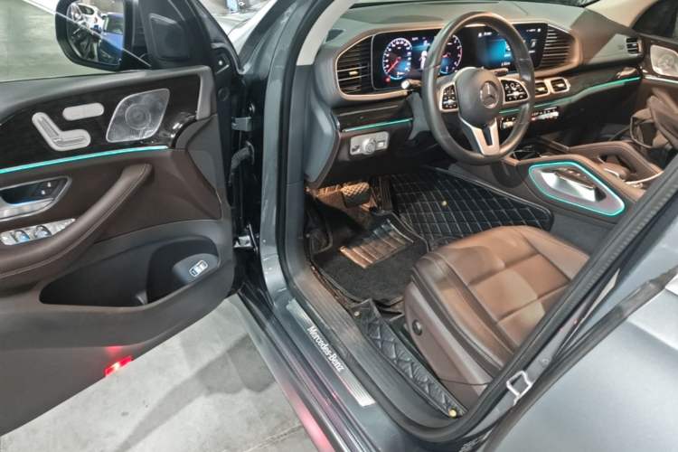 Used Mercedes-Benz GLE 2020 Restyled GLE 350 4MATIC Fashion Edition Driver Seat