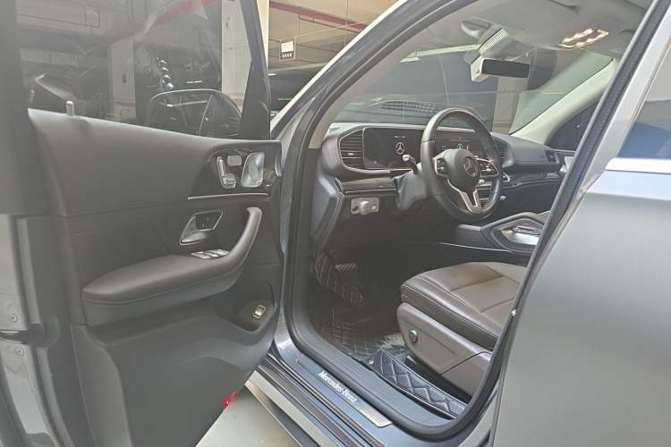 Used Mercedes-Benz GLE 2020 Restyled GLE 350 4MATIC Fashion Edition Driver Seat