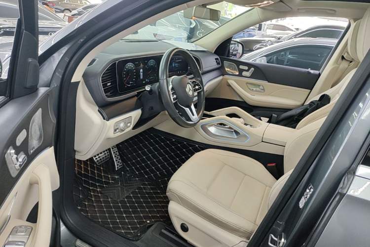 Used Mercedes-Benz GLE 2020 GLE 450 4MATIC Stylish Model Driver Seat