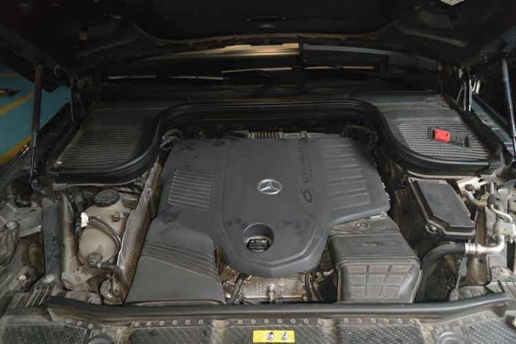 Used Mercedes-Benz GLE 2020 Restyled GLE 450 4MATIC Luxury Edition Engine Bay