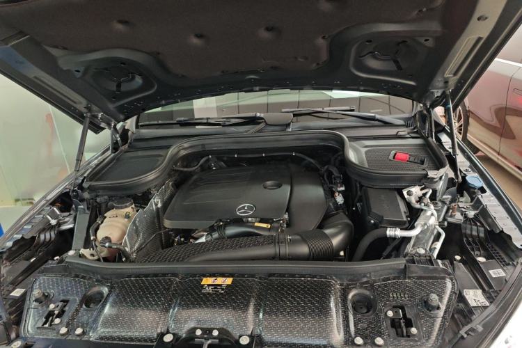 Used Mercedes-Benz GLE 2020 Restyled GLE 350 4MATIC Fashion Edition Engine Bay