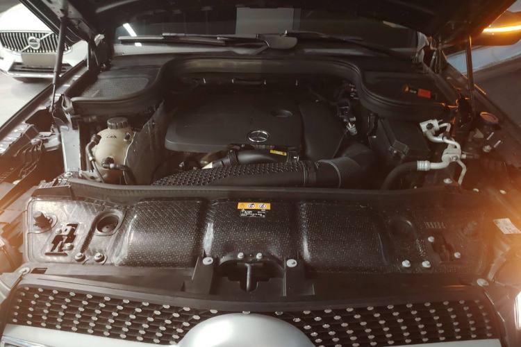 Used Mercedes-Benz GLE 2020 Restyled GLE 350 4MATIC Fashion Edition Engine Bay