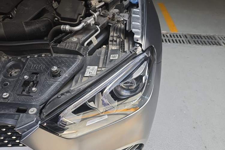 Used Mercedes-Benz GLE 2020 Restyled GLE 350 4MATIC Fashion Edition Engine Bay Left