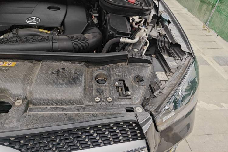 Used Mercedes-Benz GLE 2020 GLE 350 4MATIC Luxury Model Engine Bay Left