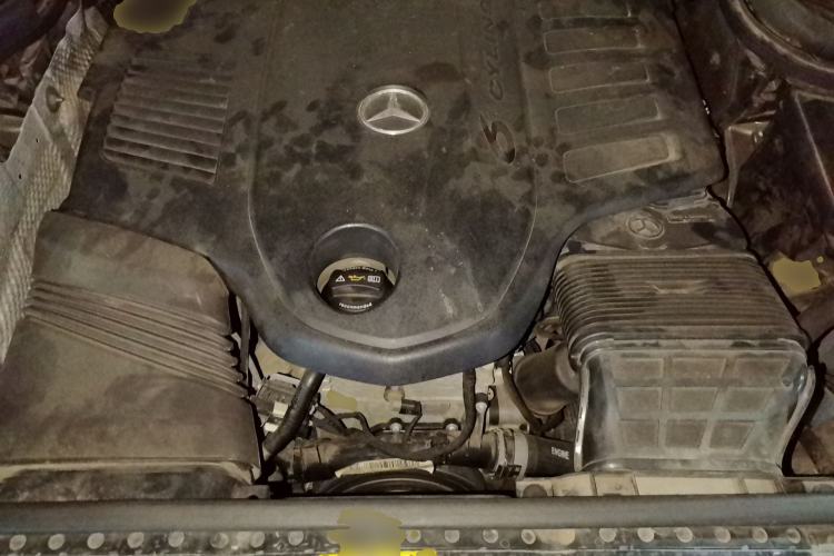 Used Mercedes-Benz GLE 2020 GLE 450 4MATIC Stylish Model Engine Bay