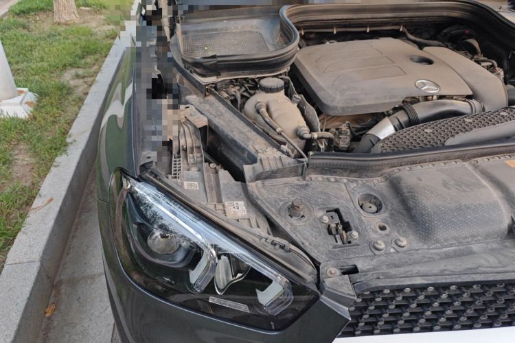 Used Mercedes-Benz GLE 2020 GLE 350 4MATIC Luxury Model Engine Bay Right