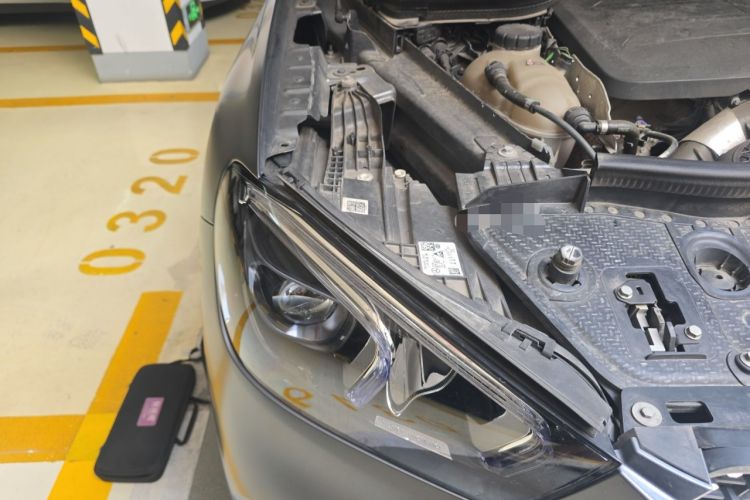 Used Mercedes-Benz GLE 2020 Restyled GLE 350 4MATIC Fashion Edition Engine Bay Right