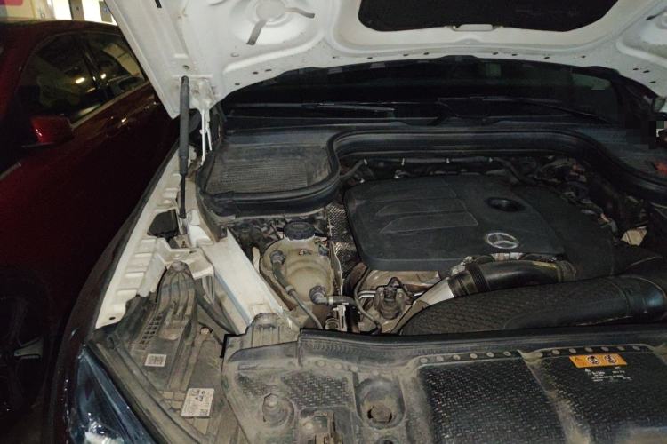 Used Mercedes-Benz GLE 2020 GLE 350 4MATIC Luxury Model Engine Bay Right