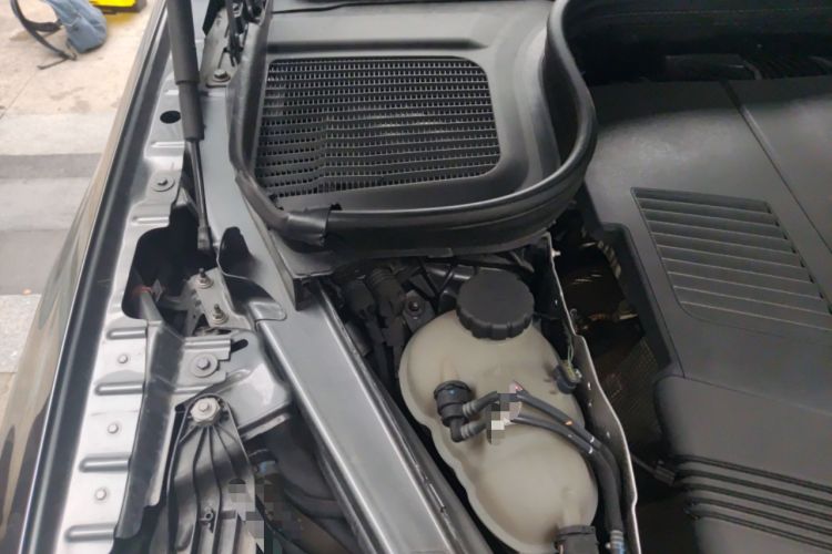 Used Mercedes-Benz GLE 2020 GLE 450 4MATIC Stylish Model Engine Bay Right