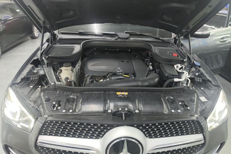 Used Mercedes-Benz GLE 2020 Restyled GLE 350 4MATIC Fashion Edition Engine Bay
