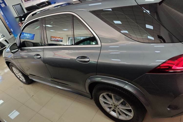 Used Mercedes-Benz GLE 2020 Restyled GLE 350 4MATIC Fashion Edition Exterior 3