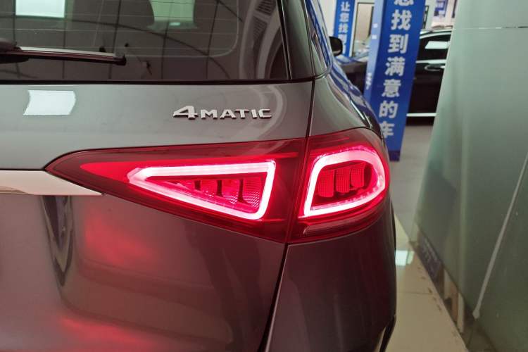 Used Mercedes-Benz GLE 2020 Restyled GLE 350 4MATIC Fashion Edition Exterior 6