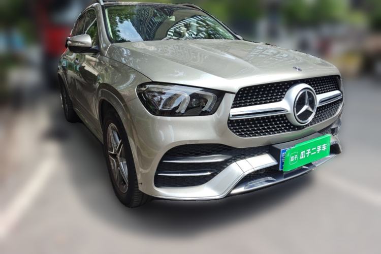 Used Mercedes-Benz GLE 2020 GLE 450 4MATIC Stylish Model Front Right 45 Deg