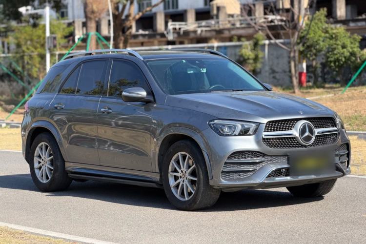 Used Mercedes-Benz GLE 2020 GLE 350 4MATIC Fashion Model Front Right 45 Deg