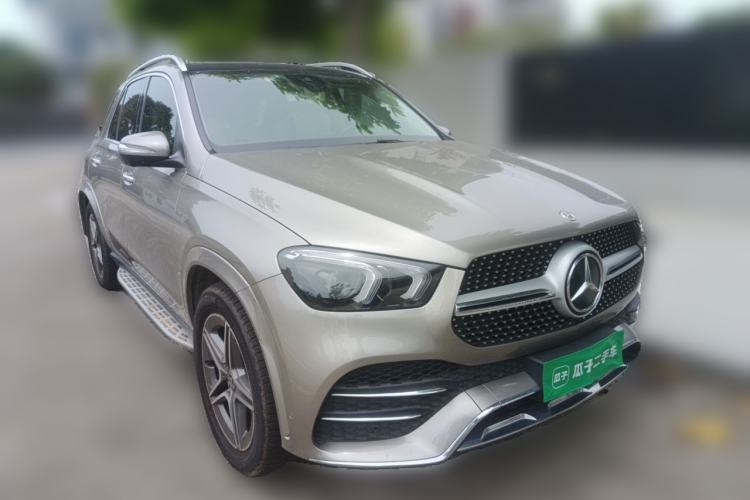 Used Mercedes-Benz GLE 2020 GLE 450 4MATIC Stylish Model Front Right 45 Deg