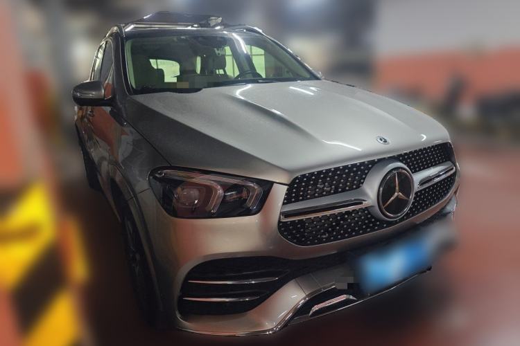 Used Mercedes-Benz GLE 2020 GLE 450 4MATIC Stylish Model Front Right 45 Deg
