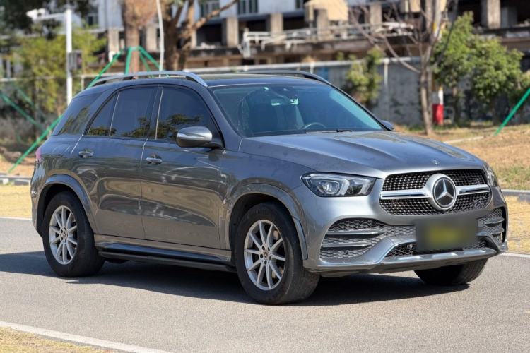 Used Mercedes-Benz GLE 2020 GLE 350 4MATIC Fashion Model Front Right 45 Deg