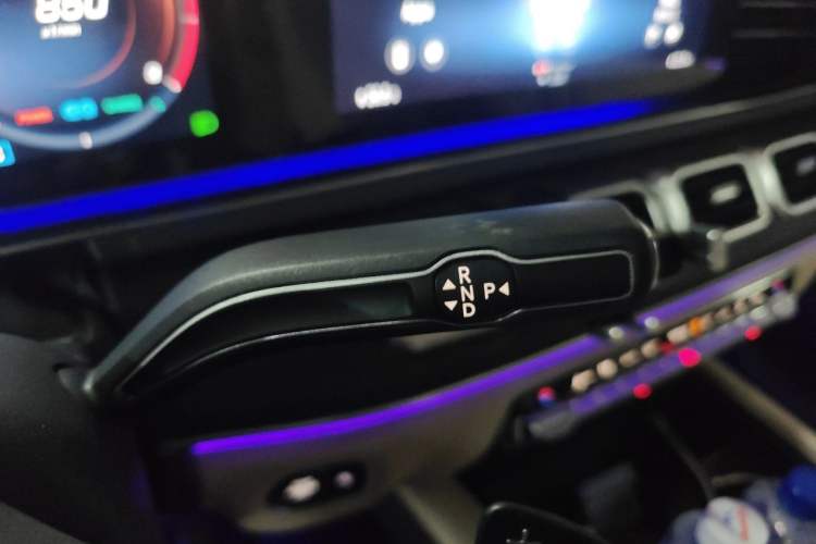 Used Mercedes-Benz GLE 2020 GLE 450 4MATIC Stylish Model Gear Lever
