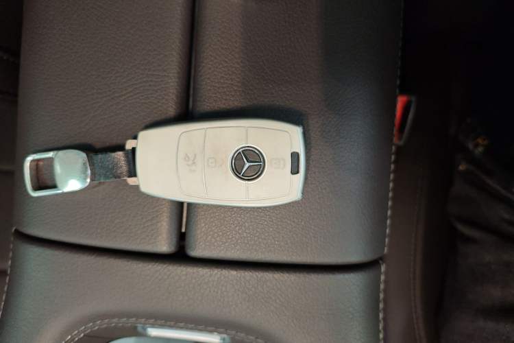 Used Mercedes-Benz GLE 2020 Restyled GLE 350 4MATIC Fashion Edition Interior 1