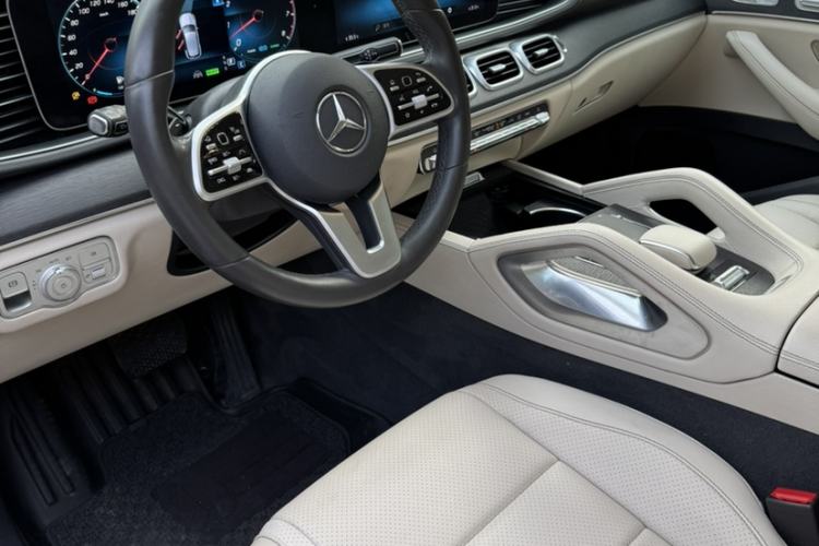 Used Mercedes-Benz GLE 2020 GLE 450 4MATIC Stylish Model Interior 1