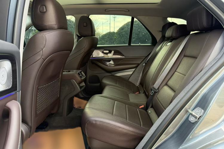Used Mercedes-Benz GLE 2020 Restyled GLE 350 4MATIC Fashion Edition Interior 3