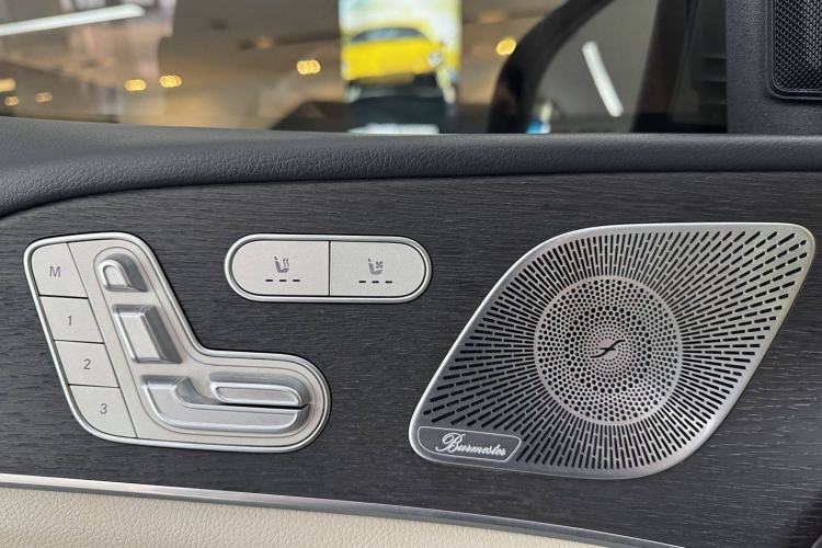Used Mercedes-Benz GLE 2020 GLE 450 4MATIC Stylish Model Interior 4