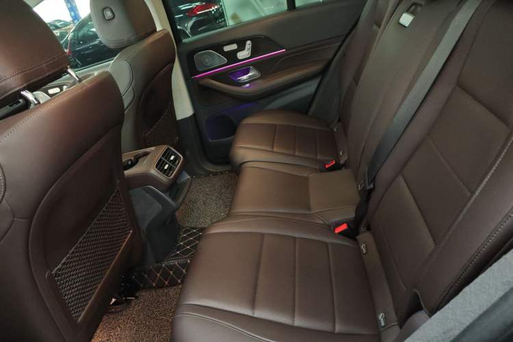 Used Mercedes-Benz GLE 2020 Restyled GLE 350 4MATIC Fashion Edition Interior 4