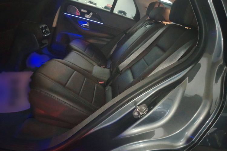 Used Mercedes-Benz GLE 2020 Restyled GLE 350 4MATIC Fashion Edition Interior 4