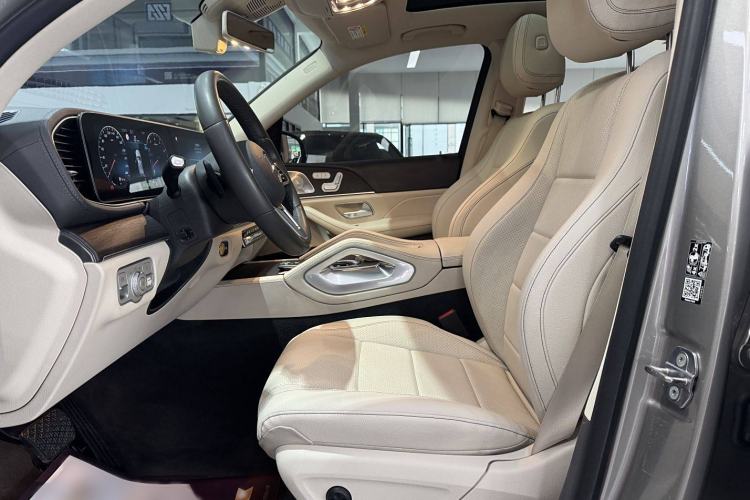 Used Mercedes-Benz GLE 2020 GLE 450 4MATIC Stylish Model Interior 7