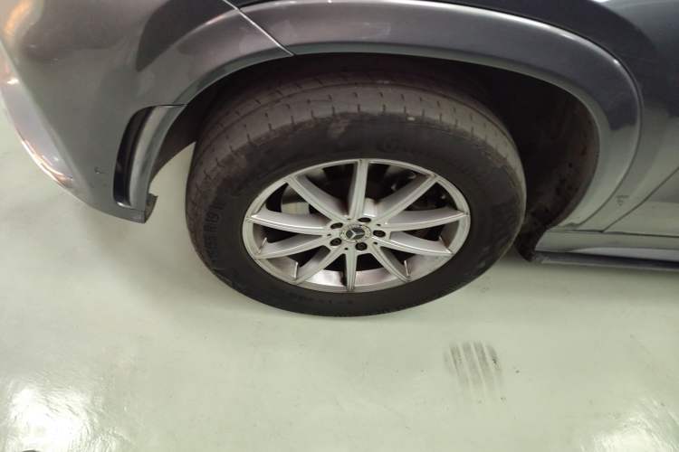 Used Mercedes-Benz GLE 2020 GLE 350 4MATIC Fashion Model Left Front Wheel Hub
