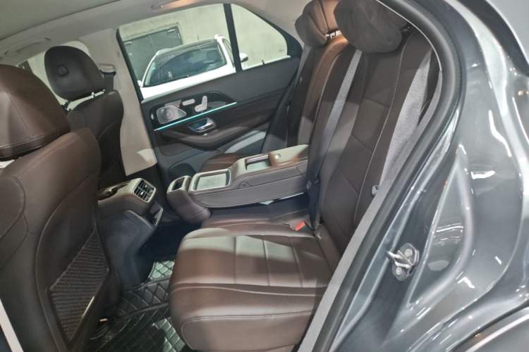 Used Mercedes-Benz GLE 2020 Restyled GLE 350 4MATIC Fashion Edition Left Rear Seat